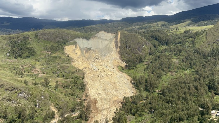 Image for QAS paramedic joins PNG landslide response